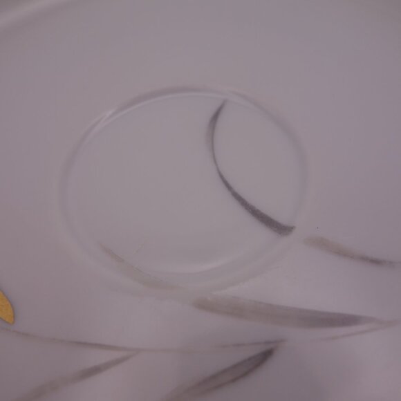 Amway Fine China 5748 Plate - Picture 8 of 9